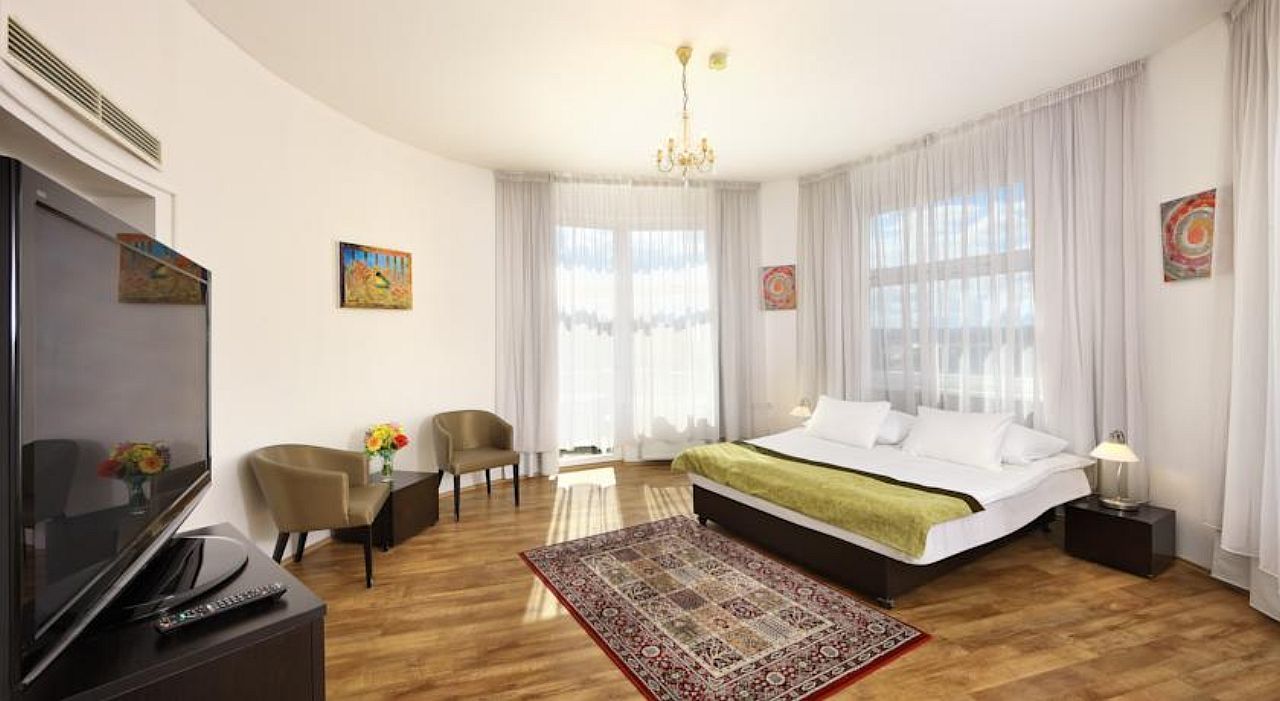 Hotel Vitkov Prag Exteriör bild